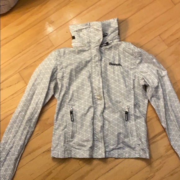 Bench Jacket - Picture 2 of 3